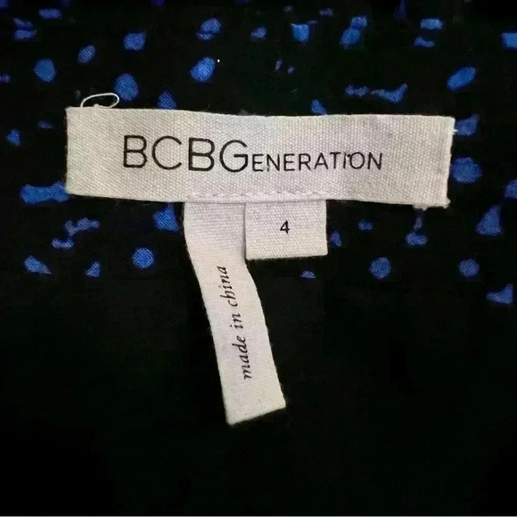BCBGeneration Dress Size 4, One Shoulder Blue Black Polka Dot Ruffle EUC - Picture 4 of 5